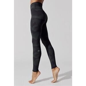 ALO Yoga Women’s Vapor High Waist Leggings Green Hunter Camo Sz M